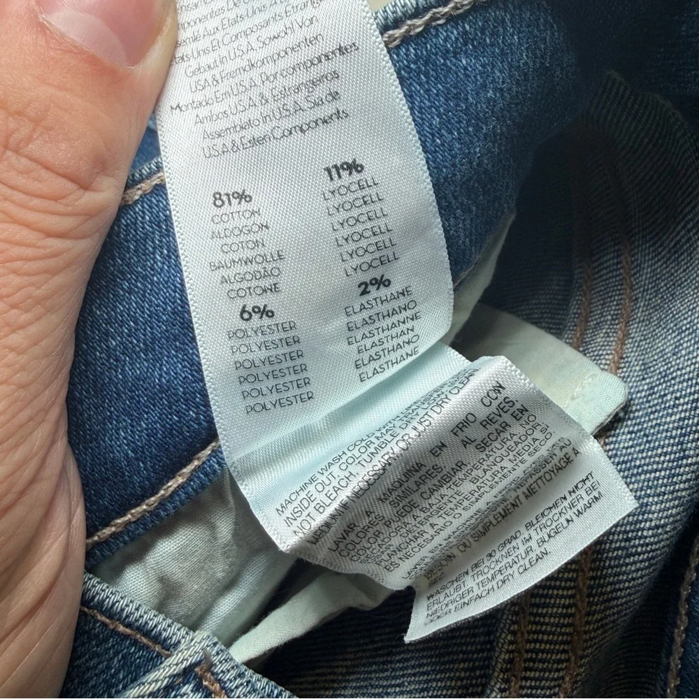 MOTHER- The Runaway Step Fray Flare Jeans in Leaps and Bounds Size 29